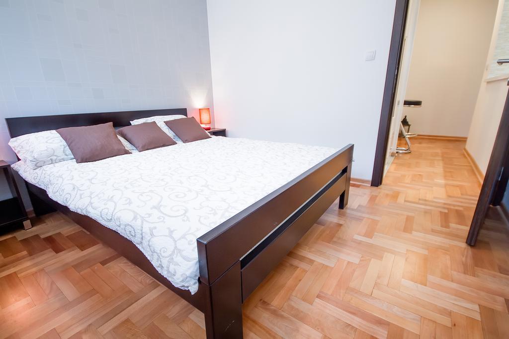 Apartments King Milan, City Center Βελιγράδι Δωμάτιο φωτογραφία