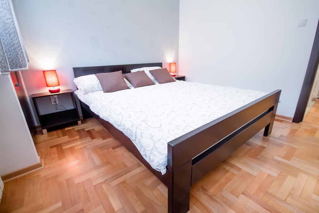 Apartments King Milan, City Center Βελιγράδι Δωμάτιο φωτογραφία