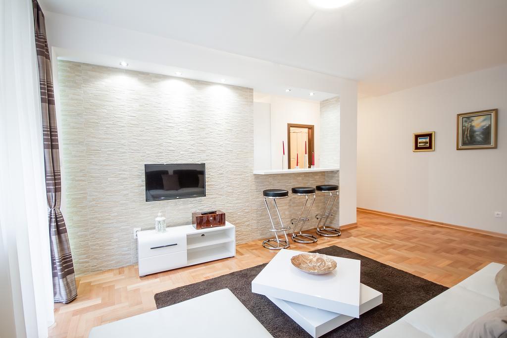 Apartments King Milan, City Center Βελιγράδι Εξωτερικό φωτογραφία